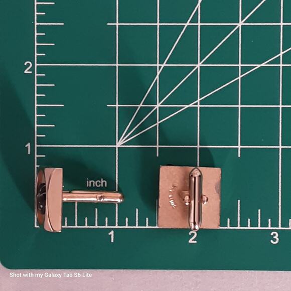 Swank Trojans Cuff Links 3D Head On Mother Of Pearl Base In Gold Tone Frame - Picture 6 of 6